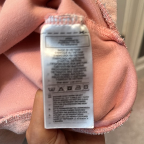 Adorable peach blush heather tone cropped Adidas sweatshirt size medium. - Picture 9 of 10